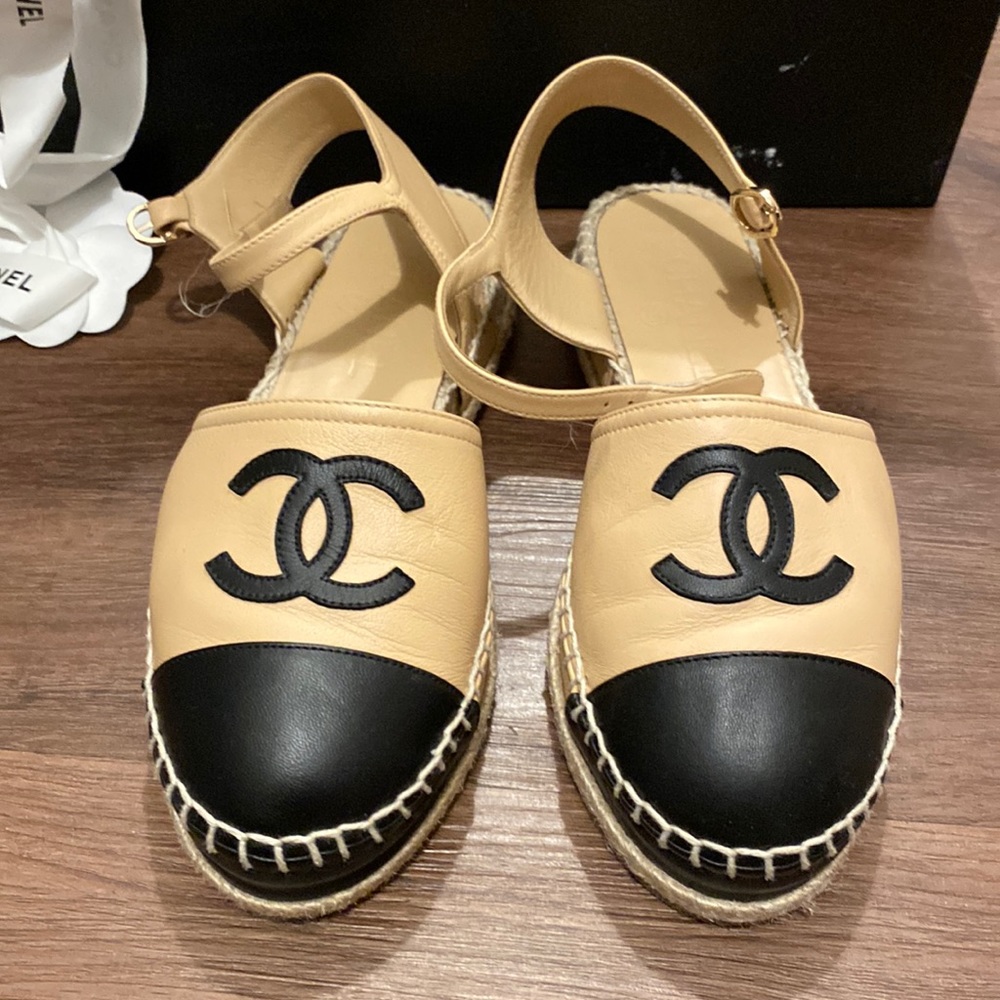 Chanel Espadrilles Nearly New uk 35 US 5.5 -6